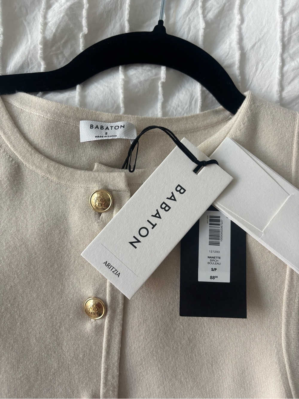 Aritzia Babaton Cream Sleeveless Button-Front Shell with Gold Buttons - Picture 2 of 3